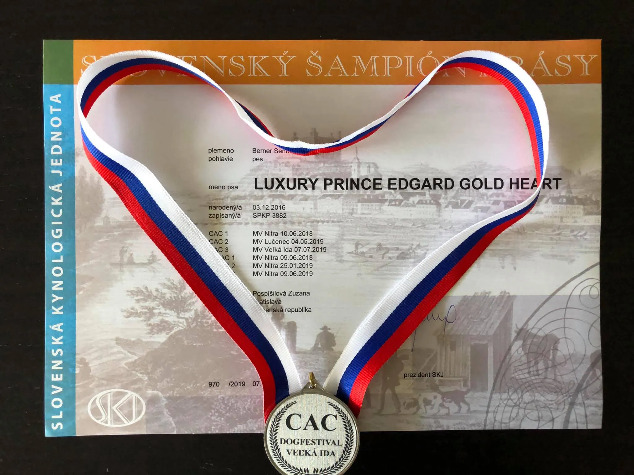 Luxury Prince Edgard Gold Heart